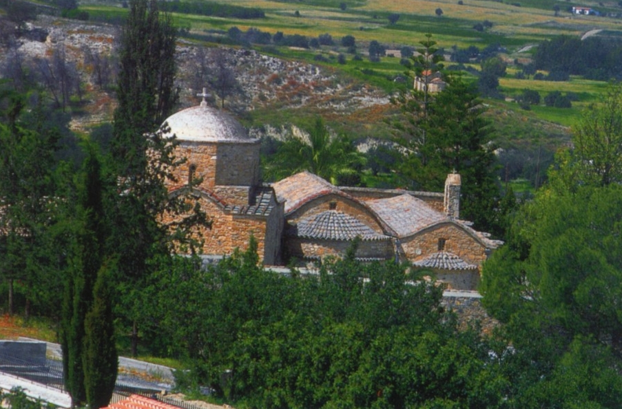 Άποψη της Ιεράς Μονής Αγίου Ηρακλειδίου από την ανατολική πλευρά