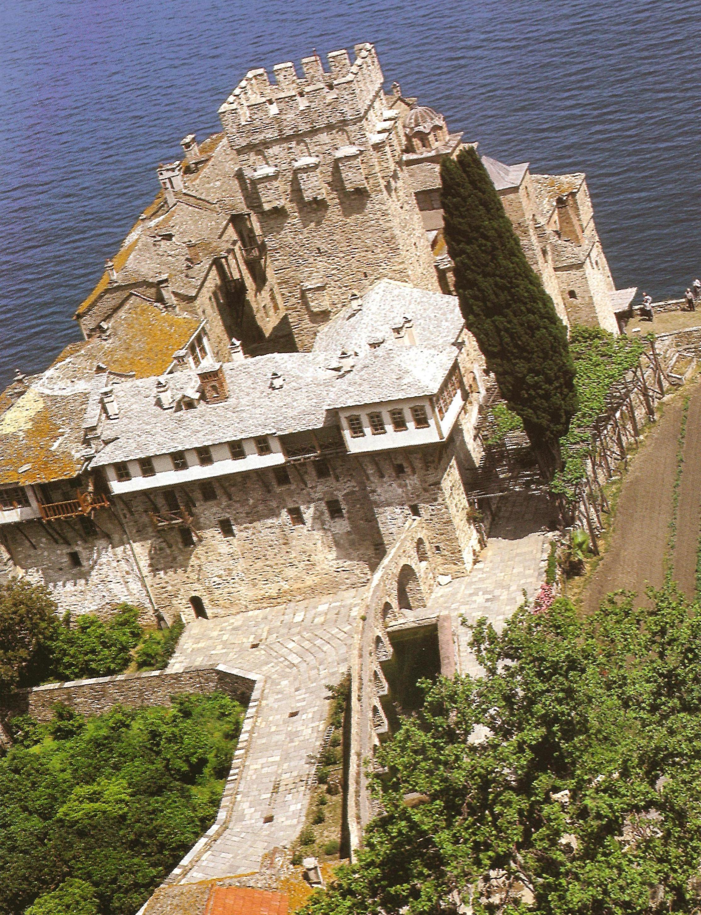 Ιερα Μονή Σταυρονικήτα. Πανοραμική άποψη. Holy Monastery of Stavronikita. A panorama view. 