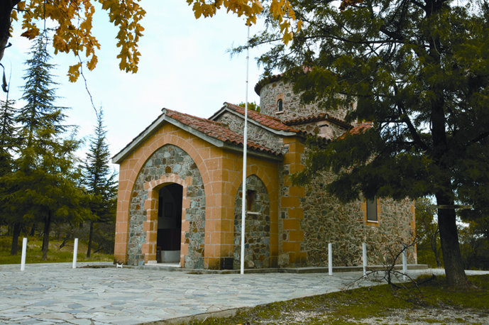 Το παρεκκλήσιο του αγίου Ονουφρίου, το οποίο ανεκαίνισε ο άγιος Ιερομάρτυς Κυπριανός