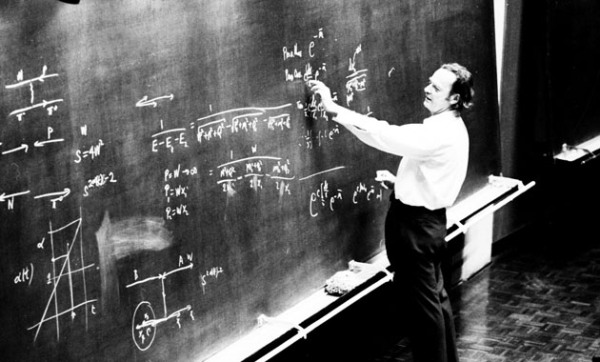 Ο Ρίτσαρντ Φάινμαν, σε διάλεξή του στο CERN, το 1970 (φωτ. CERN)