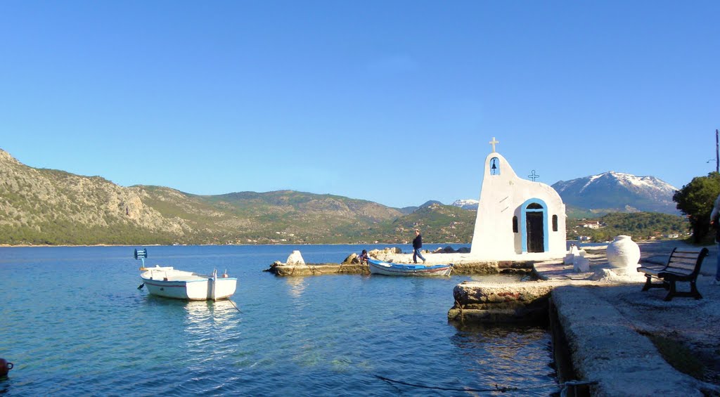 Ο Άγιος Νικόλαος στη λίμνη Ηραίου