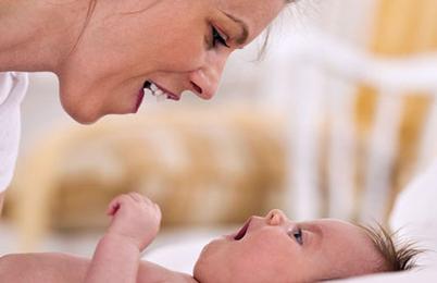 Απίστευτο: Τα μωρά μαθαίνουν τη μητρική γλώσσα τους πριν γεννηθούν!