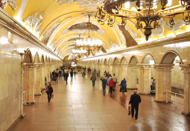 Ο ΣΤΕΝΟΤΕΡΟΣ ΣΤΑΘΜΟΣ. Ο σταθμός «Λεωφόρος Βολγκογκράντσκι» είναι ο στενότερος σταθμός του μετρό της Μόσχας στη γραμμή Ταγκάνσκο-Κρασνοπρεσνένσκαγια με μικρή πλατφόρμα και απόσταση μεταξύ των στύλων του σταθμού, μόλις 4 μέτρα. Φωτό: Dmitriy Berdasov
