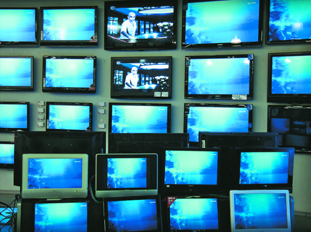 tv-screen-blue-screens-143996