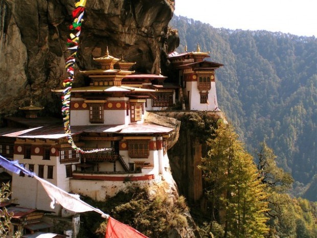 Βουδιστικό μοναστήρι στο Paro Taktsang του Μπουτάν στα 3.000 μέτρα 