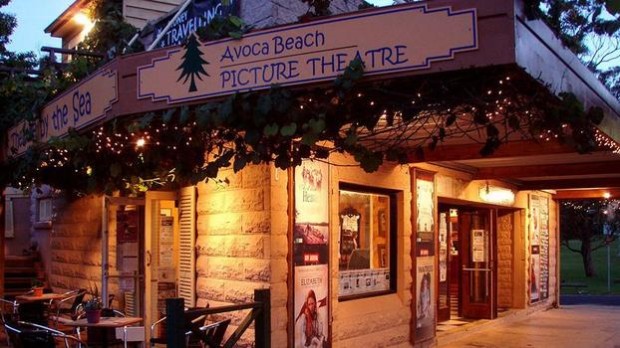 main_Avoca_Beach_Picture_Theatre (1)
