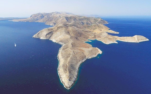 Το Ακρωτήριο Ταίναρο , το νοτιότερο άκρο της ηπειρωτικής Ελλάδας. Εκατομμύρια χρόνια πριν αποτελούσε κομμάτι της ενιαίας ξηράς Αιγηίδος.