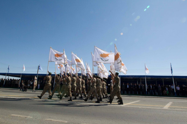 Στρατιωτική παρέλαση//Military Parade