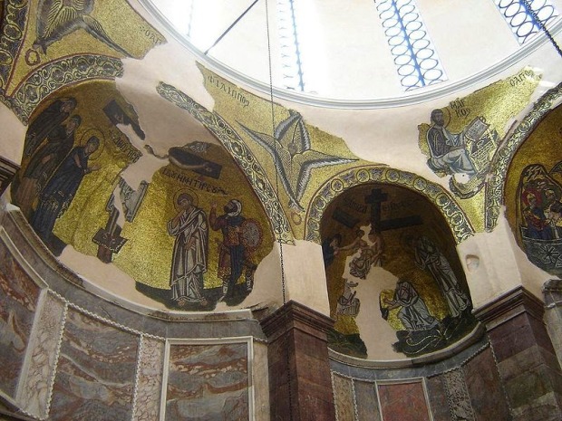 800px-Mosaics_in_Nea_Moni_of_Chios