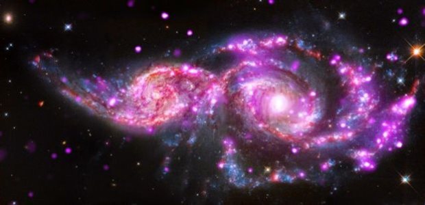 Πραγματικά εξαιρετικά εντυπωσιακή η συγχώνευση των δύο γαλαξιών. Credit: (NASA/CXC/SAO/S.Mineo et al, Optical: NASA/STScI, Infrared: NASA/JPL-Caltech)