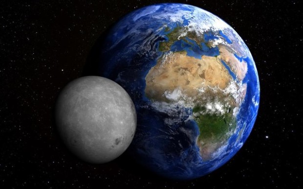 Η ιδέα για τον καταλυτικό ρόλο της Σελήνης στη δημιουργία ζωής στον πλανήτη μας διατυπώθηκε για πρώτη φορά τη δεκαετία του 1990 από τον Γάλλο αστρονόμο Ζακ Λακάρ.