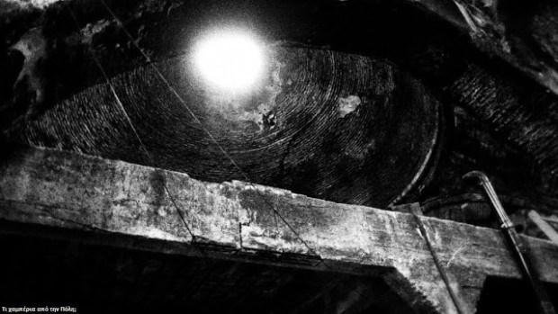 Κοντά στην Πύλη του Πετριού (2)