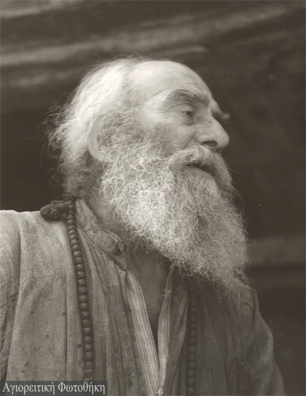 Αββακούμ μοναχός Λαυριώτης (1894-1978) (Φωτογραφία: Τάκης Τλούπας, 1969) http://athosprosopography.blogspot.gr
