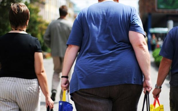 Shutterstock Η έρευνα έγινε από τους επιστήμονες στο Πανεπιστήμιο της Βιέννης, με στόχο να διερευνήσει αν η βαριατρική χειρουργική επέμβαση να μπορεί να αντιστρέψει την πρόωρη γήρανση που σχετίζεται με την παχυσαρκία.