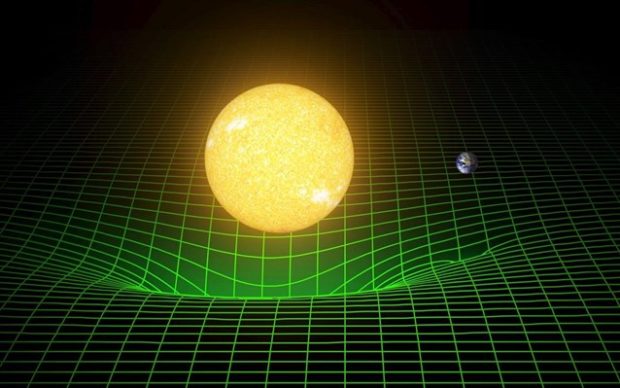 LIGO Laboratory/HANDOUT Οι υπολογισμοί έδειχναν πως τα κύματα προέρχονταν από τη συγχώνευση δύο μελανών οπών, σε απόσταση περίπου 1,3 δισεκατομμυρίων ετών φωτός από τη Γη.